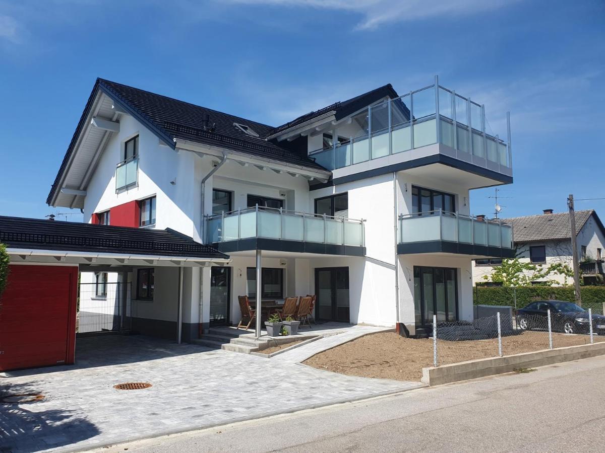 Top-Moderne Und Geraeumige Ferienwohnung Assling Екстериор снимка